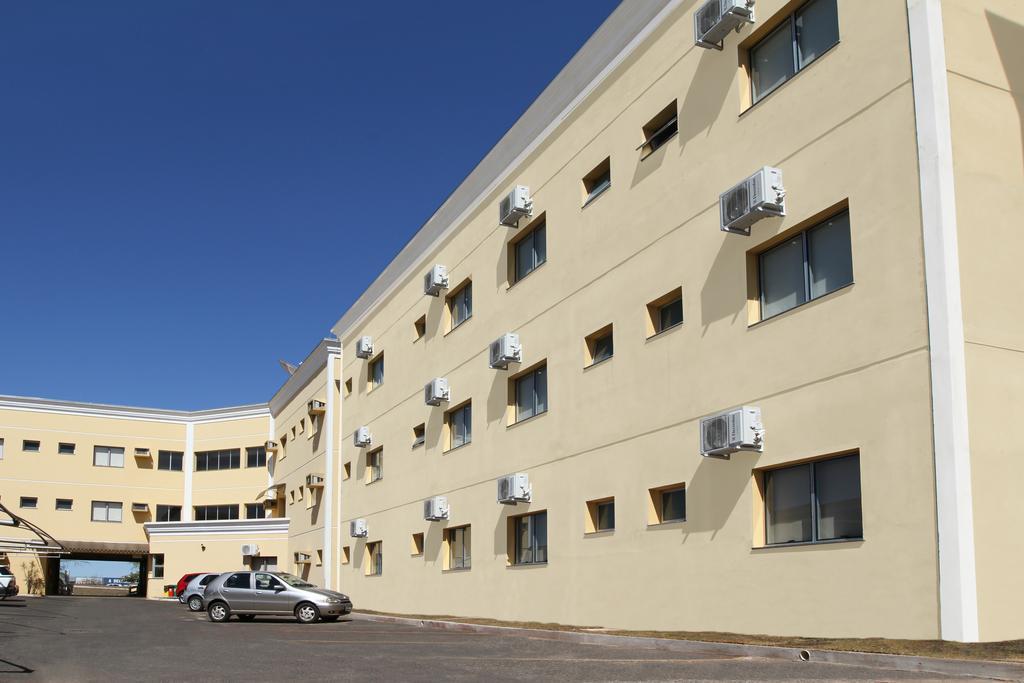 Hotel Jaguar اوبيرابا المظهر الخارجي الصورة